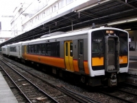 train-E120-shinetsusen-niigata-s.JPG